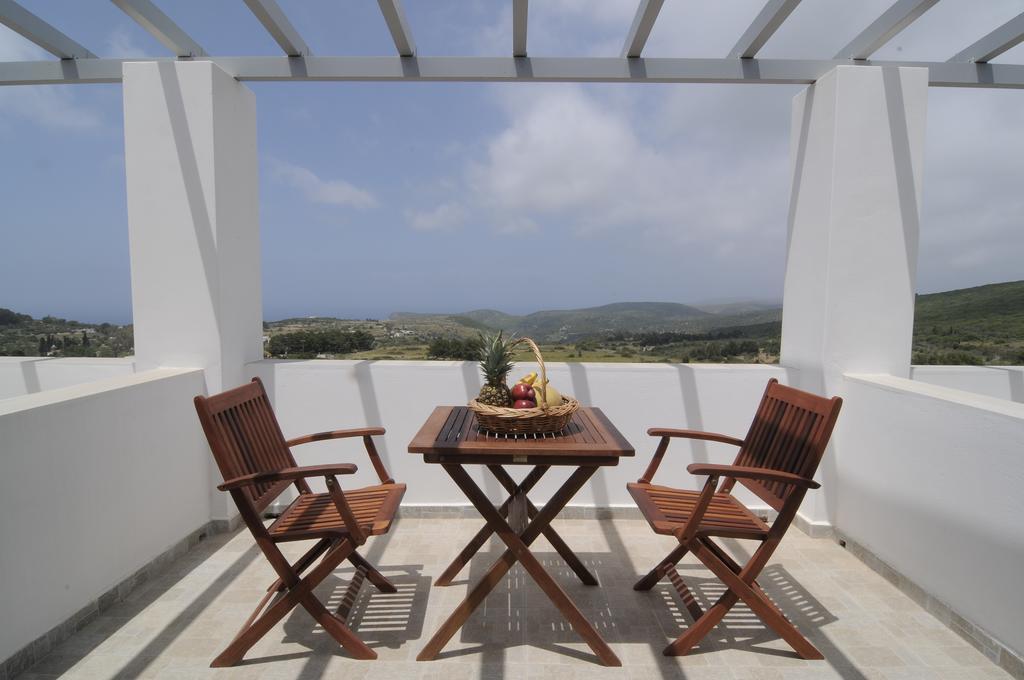 Athena Hotel Milopotamos  Exterior photo